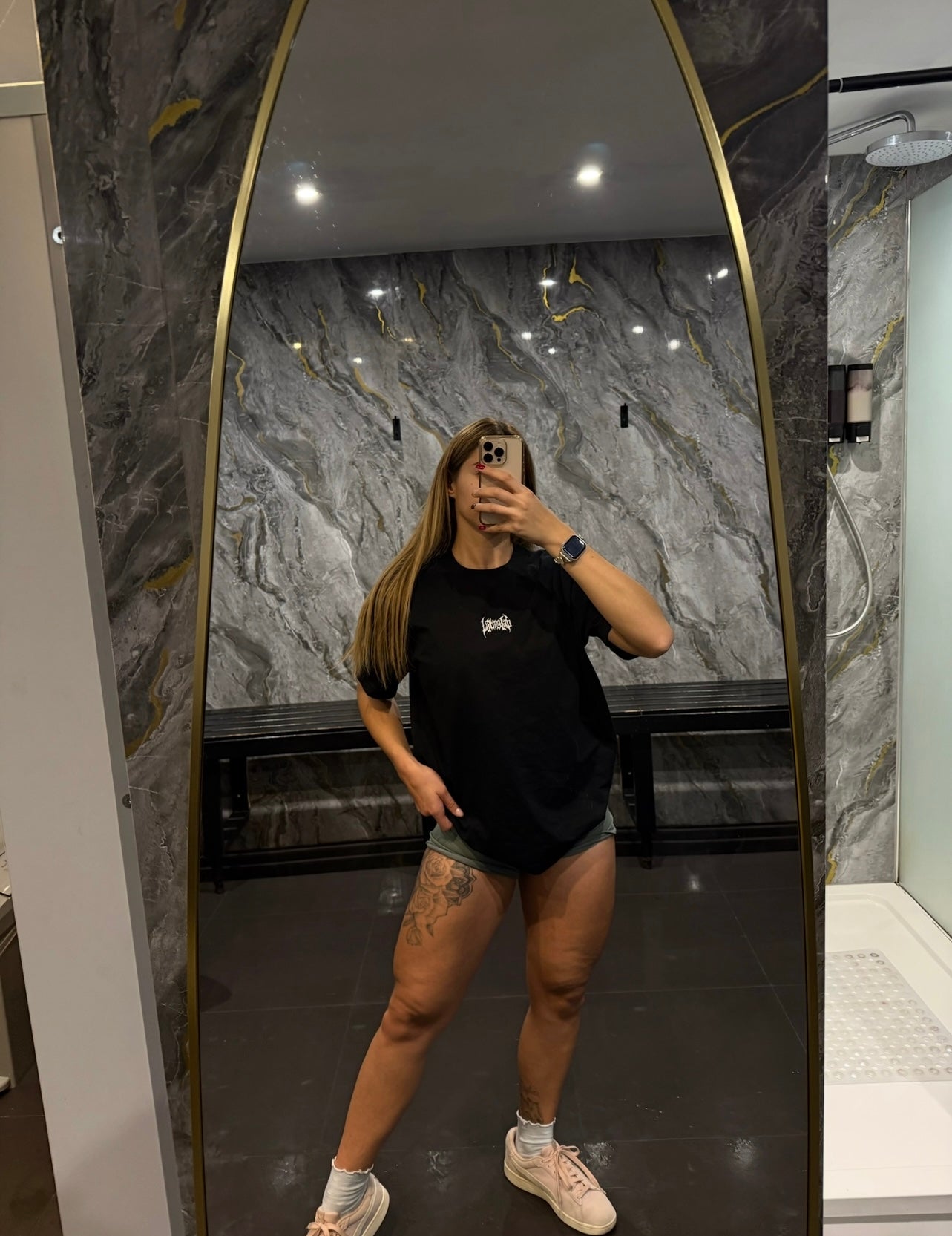 Unhinged Oversize Tee